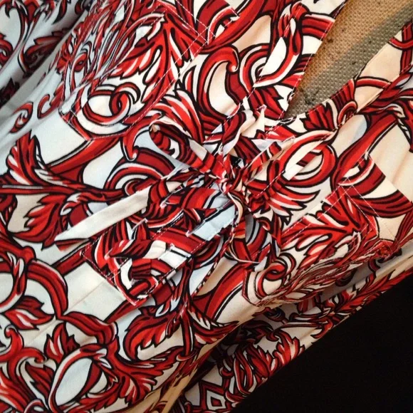 Cache Blouse - Picture 3 of 4